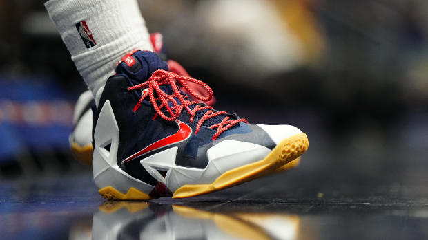New Orleans Pelicans forward Larry Nance Jr. wears the Nike LeBron 11 shoe against the Houston Rockets on March 13, 2022.